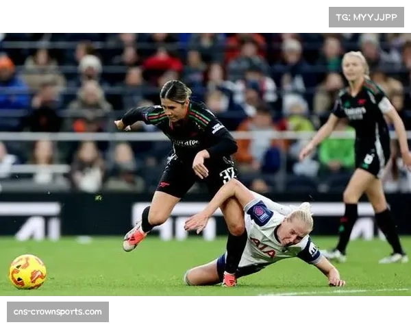 英格兰女足前锋鲁索 阿森纳队内射手王表现抢眼